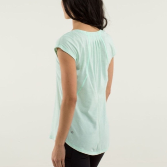 Lululemon Track Tee Heathered Fresh Teal - Picture 3 of 8